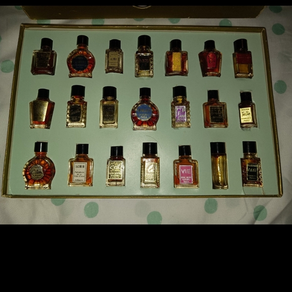 NEW!! Vintage Jolis Parfums Paris (Sample Set, 21ct) - Picture 2 of 12